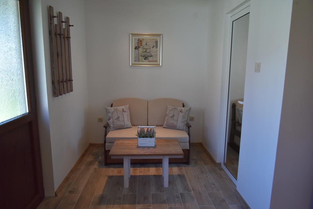 Guest House Zlateya Madara Eksteriør billede